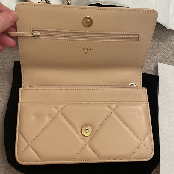 Chanel petite maroquinerie mini bag - Picture 6 of 17